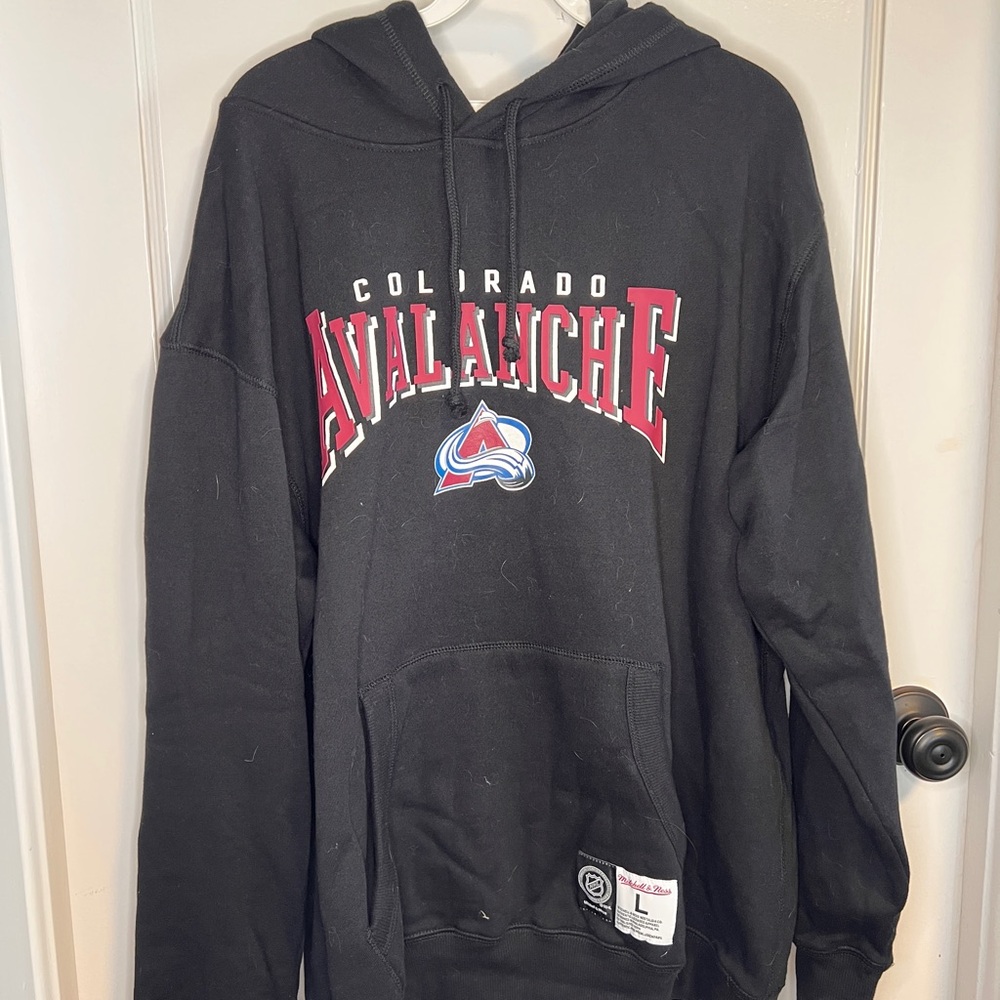 Colorado Avalanche Black Pullover Hoodie - NHL Team Apparel